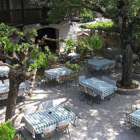 Guesthouse Domacija Sajna Sežana المظهر الخارجي الصورة